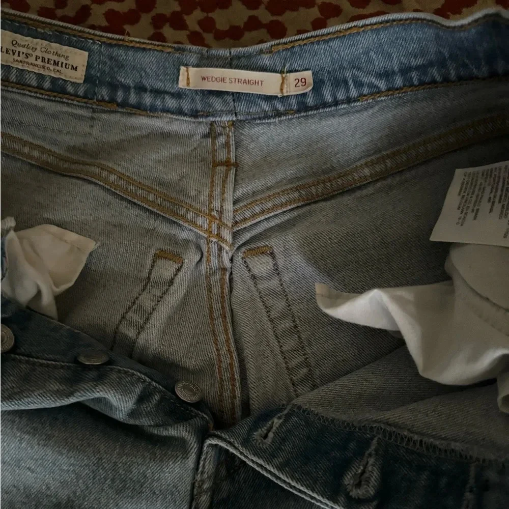 Levis universally flattering